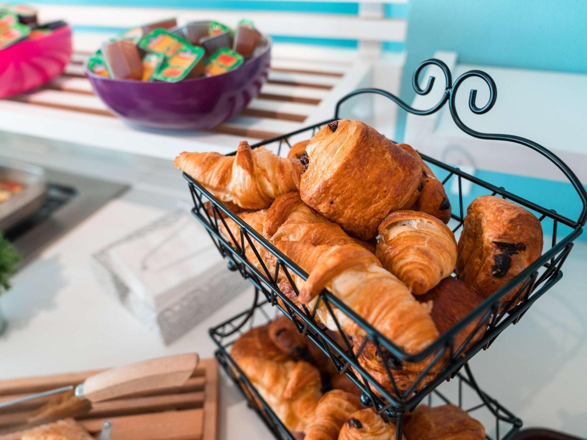 Ibis Styles Marseille Centre Prado Place Castellane Εξωτερικό φωτογραφία